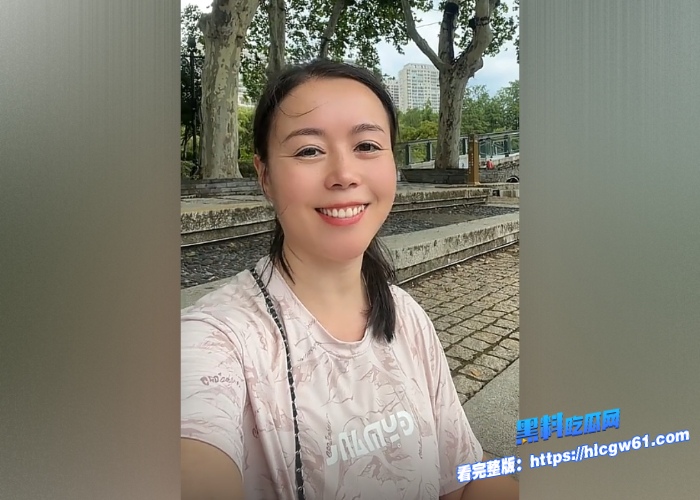 江苏抖音20W少妇网红慈悲心大量骚货性爱视频流出当网红就是为了更好约炮粉丝吧对白精彩高清 图3 江苏抖音20W少妇网红慈悲心大量骚货性爱视频流出当网红就是为了更好约炮粉丝吧对白精彩高清 图3