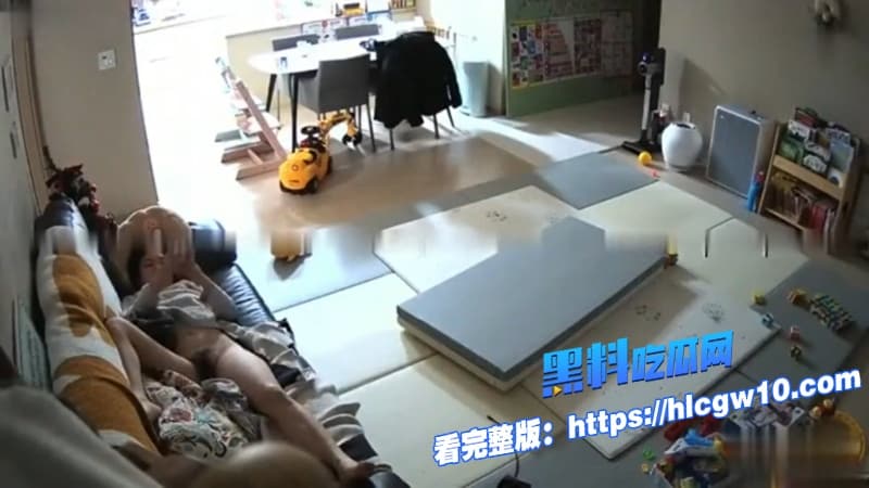 变态男子公司强吻女同事被辞退反手索赔公司16万手机海量猥琐视频已流出简直脸皮厚到没边了4