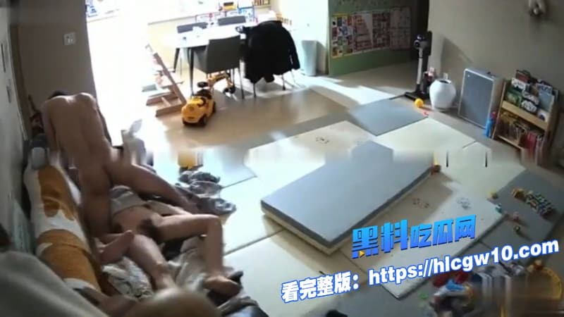 变态男子公司强吻女同事被辞退反手索赔公司16万手机海量猥琐视频已流出简直脸皮厚到没边了5