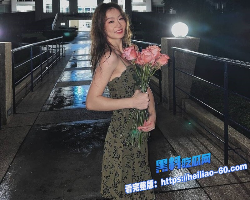 瓜友投稿青岛反差美女李叶黑丝性感内衣狂野上线高冷女神主动到让人招架不住啊5 瓜友投稿青岛反差美女李叶黑丝性感内衣狂野上线高冷女神主动到让人招架不住啊5