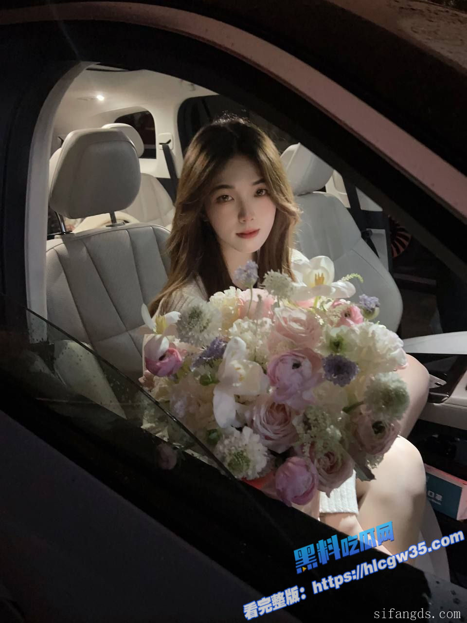 推特大神 BMWZ 约炮极品高颜值母狗 包厢做爱后后入射精 简直太骚了5