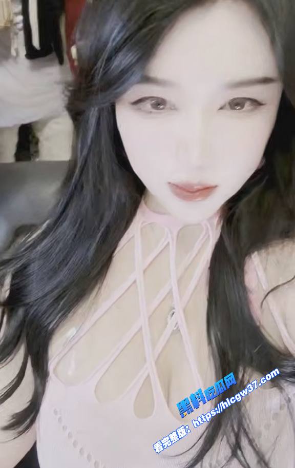 巨乳大三学姐你的宝儿临近毕业还没男友私拍性感漏点白虎嫩穴自慰视频勾引学弟 图2 巨乳大三学姐你的宝儿临近毕业还没男友私拍性感漏点白虎嫩穴自慰视频勾引学弟 图2