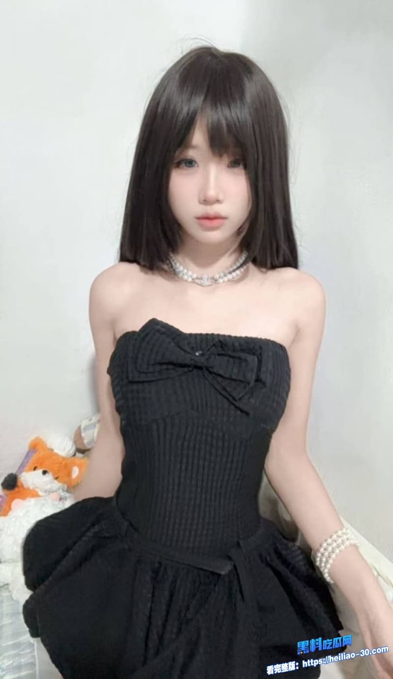 长腿丝袜反差女神Andmlove化身美乳大胸少妇下班兼职援交进门就问老板服务价码 2 长腿丝袜反差女神Andmlove化身美乳大胸少妇下班兼职援交进门就问老板服务价码 2