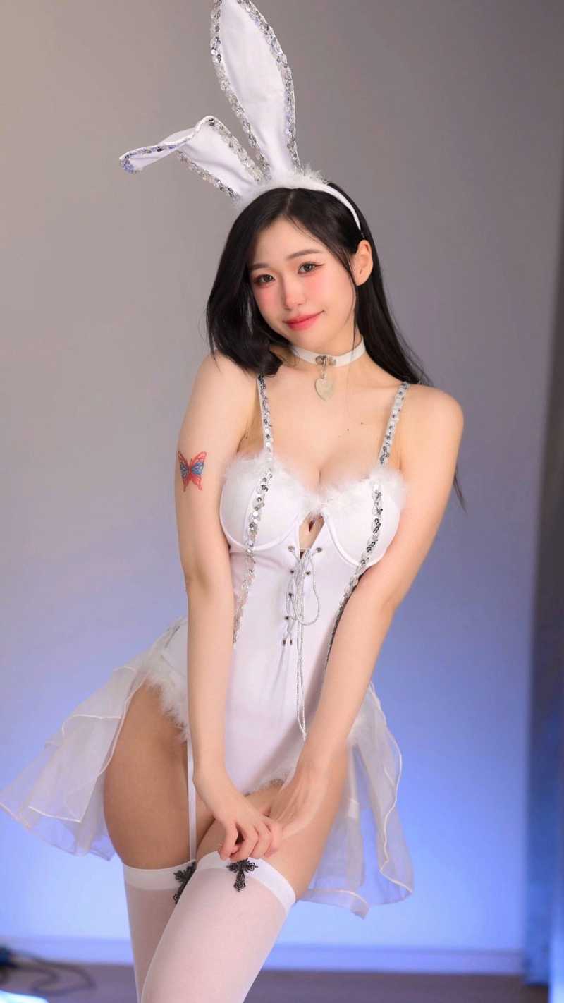 推特极品福利姬meriolchan情趣制服自慰2 推特极品福利姬meriolchan情趣制服自慰2