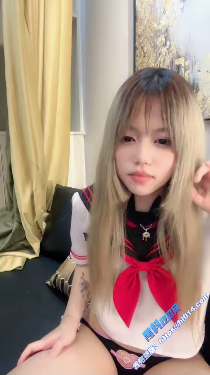 精神小妹萝莉 欣少 小情侣露脸口交做爱自慰直播！8