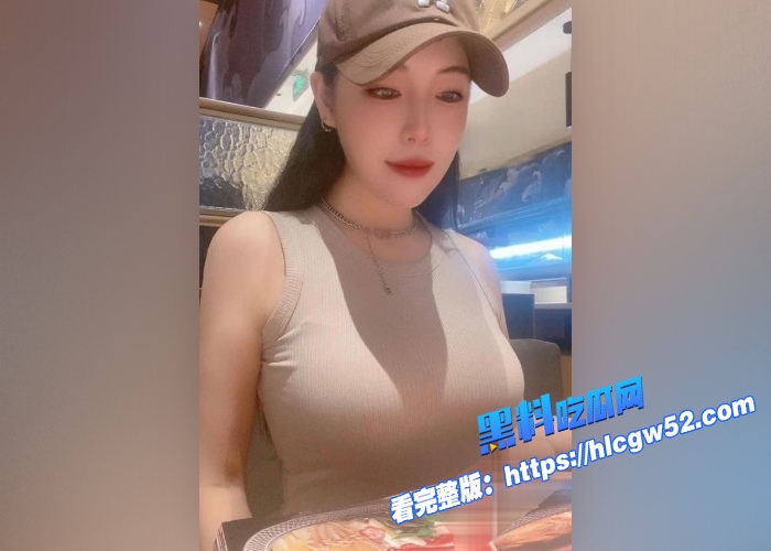 广东轻工职业技术大学女大学生王旭瑶与男友啪啪自拍视频泄密打飞机手法极其娴熟堪比技师 图2WH700x500px