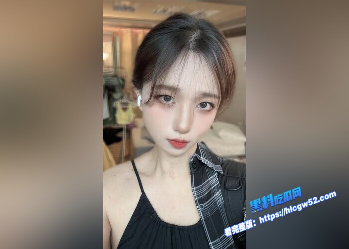 韩国Ins小网红 李慈英 大尺度福利写真和视频流出 超高颜值性感酮体 掰开小穴手指反复摩擦 淫水直流14 韩国Ins小网红 李慈英 大尺度福利写真和视频流出 超高颜值性感酮体 掰开小穴手指反复摩擦 淫水直流14