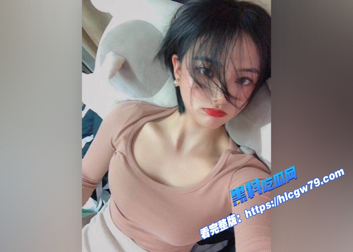 上海健身圈大瓜极品短发御姐咸蛋小姐被两名健身教练联合指导床上激战300回合蜜桃臀后入起来爽飞 图6