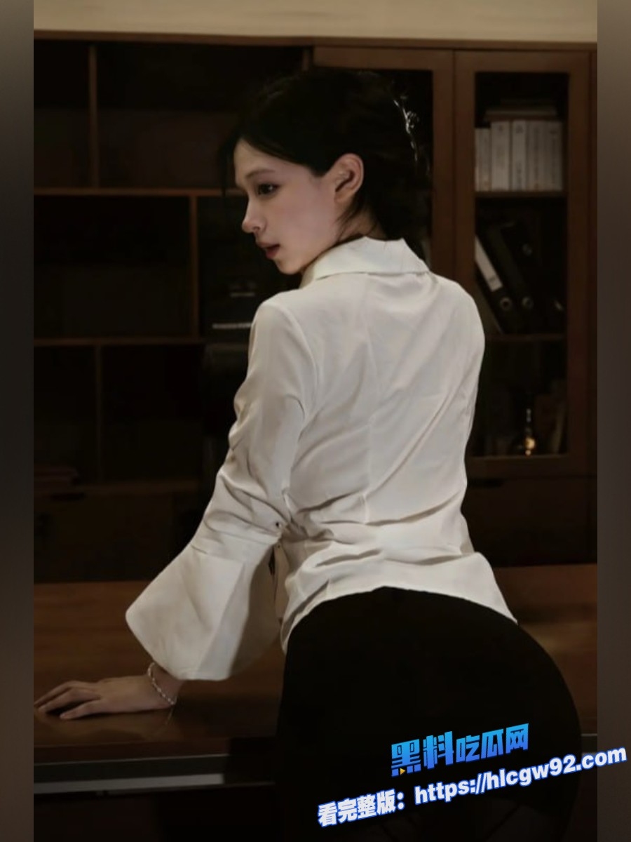 高颜值黑丝女高管被老板潜规则视频流出4 高颜值黑丝女高管被老板潜规则视频流出4