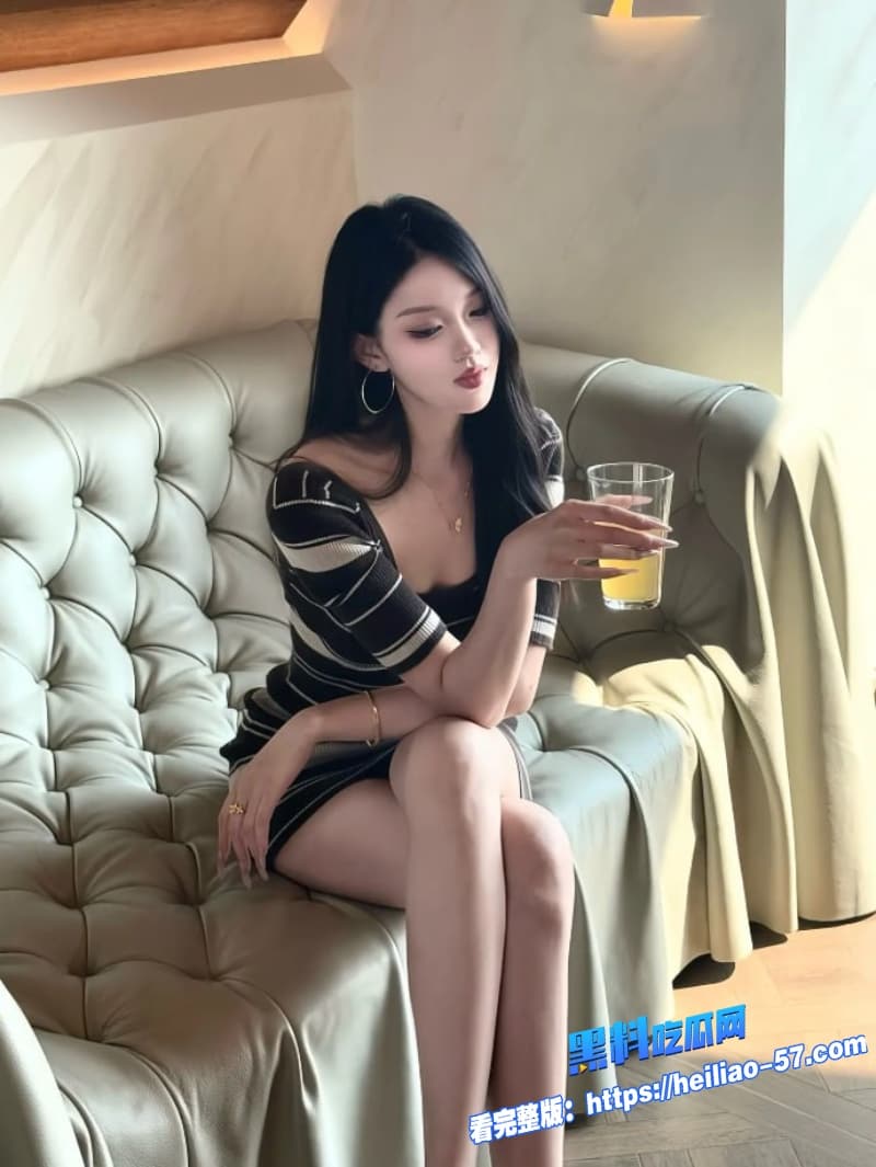 高颜值巨乳女神自拍视频流出身穿黑丝与男友69式互舔白虎穴被爆操全程诱惑满满7