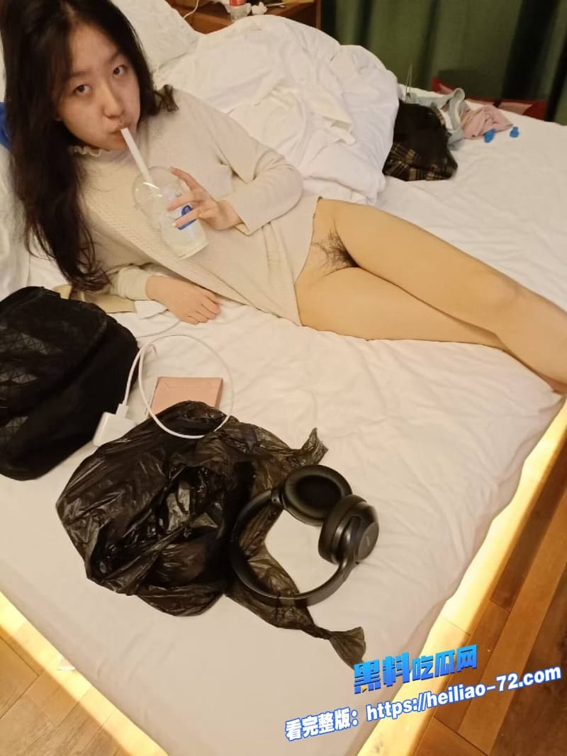 浙江艺术学院舞蹈系花梁思颖酒店激战富二代男友完美露脸娇喘被中出颜射4 浙江艺术学院舞蹈系花梁思颖酒店激战富二代男友完美露脸娇喘被中出颜射4
