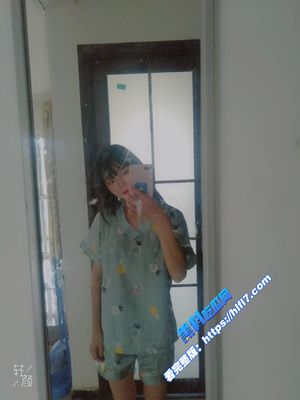 西安职业学院 程佳飞 还不起债被迫拍裸照 用肉身来抵债 被大屌后入爆操 第二弹！ 图3