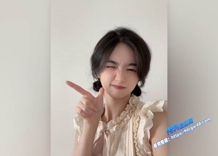极品高颜值反差美女圣诞节面基网友大叔酒店开房被调教狗链跪地口含肉棒穿着黑丝被玩穴 彻底沦为骚母狗 图1WH700x500px 极品高颜值反差美女圣诞节面基网友大叔酒店开房被调教狗链跪地口含肉棒穿着黑丝被玩穴 彻底沦为骚母狗 图1WH700x500px