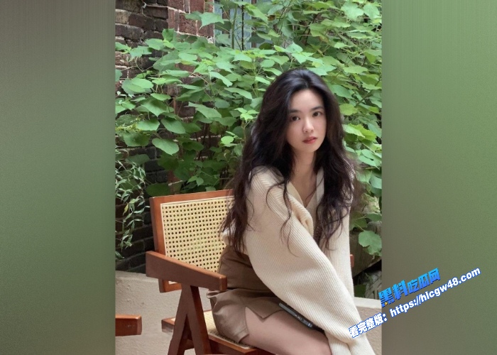 极品高颜值反差美女圣诞节面基网友大叔酒店开房被调教狗链跪地口含肉棒穿着黑丝被玩穴 彻底沦为骚母狗 图2WH700x500px 极品高颜值反差美女圣诞节面基网友大叔酒店开房被调教狗链跪地口含肉棒穿着黑丝被玩穴 彻底沦为骚母狗 图2WH700x500px
