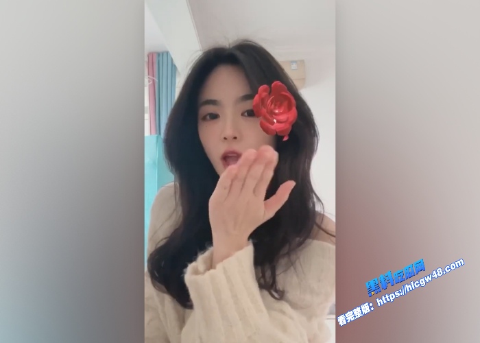 极品高颜值反差美女圣诞节面基网友大叔酒店开房被调教狗链跪地口含肉棒穿着黑丝被玩穴 彻底沦为骚母狗 图4WH700x500px 极品高颜值反差美女圣诞节面基网友大叔酒店开房被调教狗链跪地口含肉棒穿着黑丝被玩穴 彻底沦为骚母狗 图4WH700x500px
