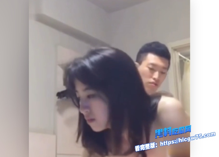 安徽职业学院女老师刘庆玲约炮本校体育老师性爱视频流出端庄典雅的教师在床上可是如母狗般骚叫不断表情销魂 图7 安徽职业学院女老师刘庆玲约炮本校体育老师性爱视频流出端庄典雅的教师在床上可是如母狗般骚叫不断表情销魂 图7