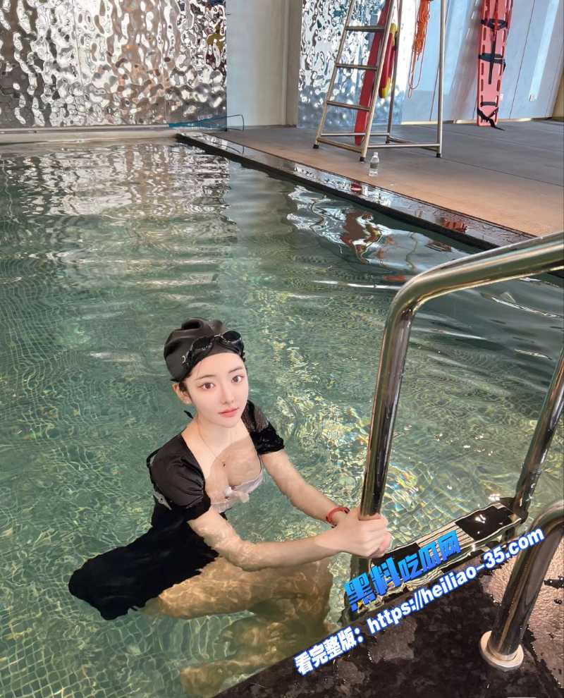 瓜友爆料某上海巨乳荡妇性欲爆棚前男友私拍视频曝光粉色巨乳狂晃传教士后入女上位猛干4