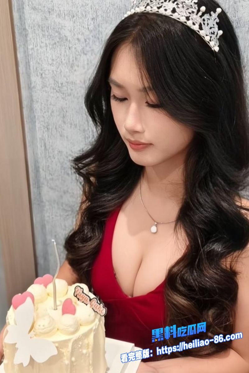 海南某高校学妹 杨曼妮 情侣私拍泄密 上位骑乘极致榨精 露脸口交骚劲拉满!6 海南某高校学妹 杨曼妮 情侣私拍泄密 上位骑乘极致榨精 露脸口交骚劲拉满!6