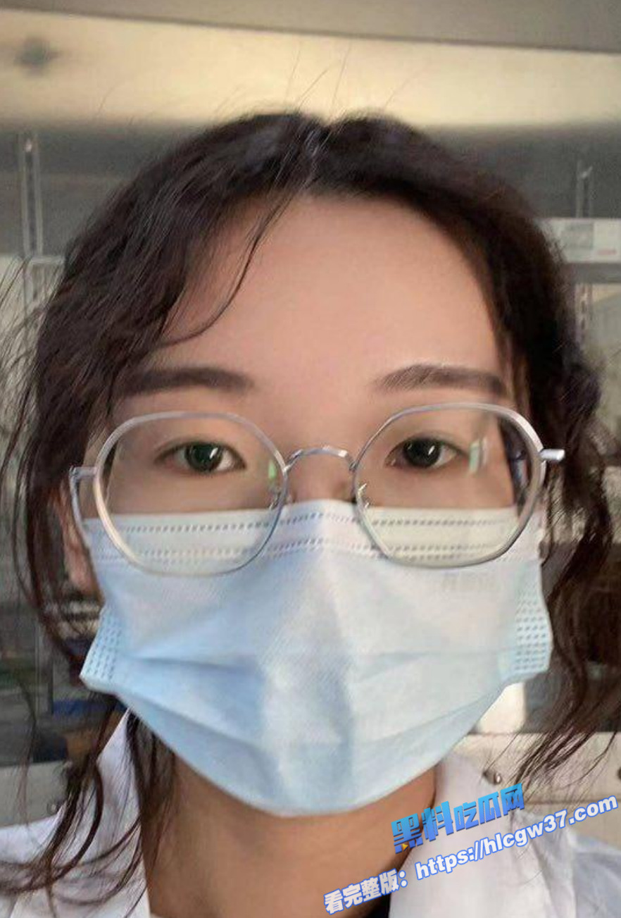 1黑料PK!泉州小网红 阿萍姐 VS 在校大学生 眼镜妹 小网红火辣大胆 眼镜妹羞涩反差 1黑料PK!泉州小网红 阿萍姐 VS 在校大学生 眼镜妹 小网红火辣大胆 眼镜妹羞涩反差