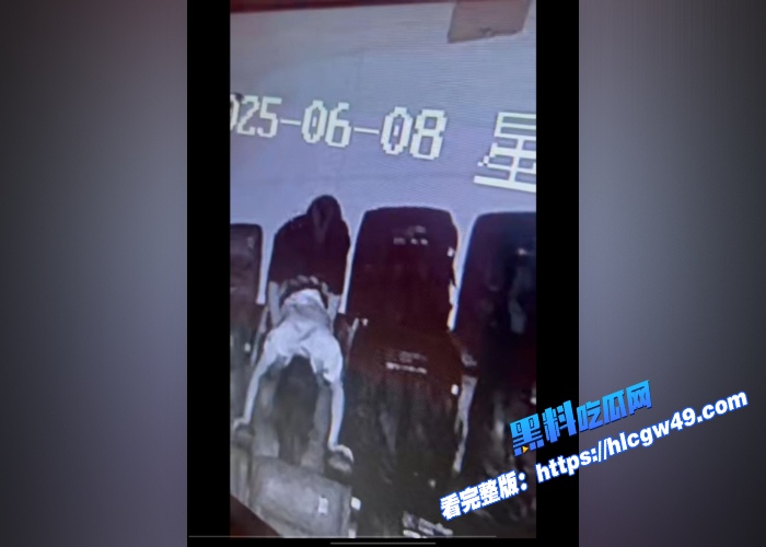 沈阳电影院 一对大学情侣在后面脱衣干炮 被全部拍下来 非常劲爆 现在的大学生不知道有监控这个东西吗? 3WH700x500px 沈阳电影院 一对大学情侣在后面脱衣干炮 被全部拍下来 非常劲爆 现在的大学生不知道有监控这个东西吗? 3WH700x500px