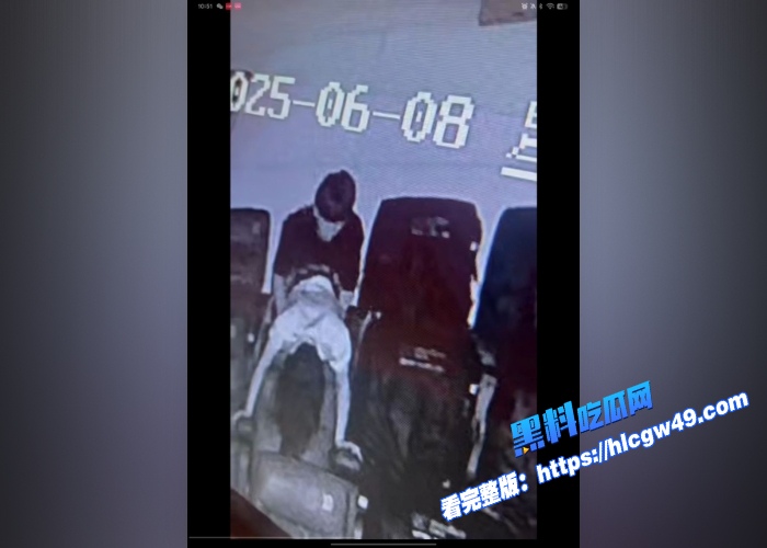沈阳电影院 一对大学情侣在后面脱衣干炮 被全部拍下来 非常劲爆 现在的大学生不知道有监控这个东西吗? 5WH700x500px 沈阳电影院 一对大学情侣在后面脱衣干炮 被全部拍下来 非常劲爆 现在的大学生不知道有监控这个东西吗? 5WH700x500px