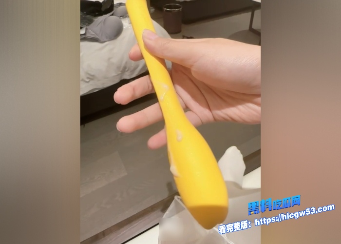 顶级美少女Callu3uuu妹清纯天花板白嫩美乳完美身材自慰粉嫩白虎小穴白浆直冒 图22WH700x500px 顶级美少女Callu3uuu妹清纯天花板白嫩美乳完美身材自慰粉嫩白虎小穴白浆直冒 图22WH700x500px