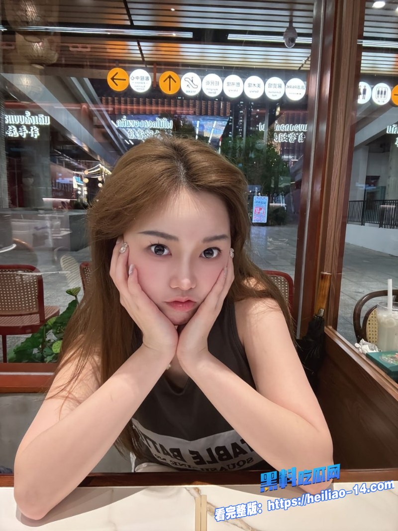 广东惠州老运汉堡店老板娘刘绍莉修手机不小心泄露夫妻间小情趣视频 2