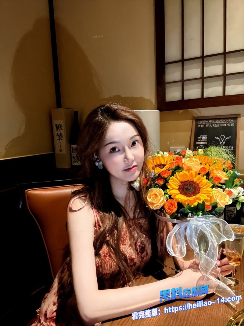 广东惠州老运汉堡店老板娘刘绍莉修手机不小心泄露夫妻间小情趣视频 3