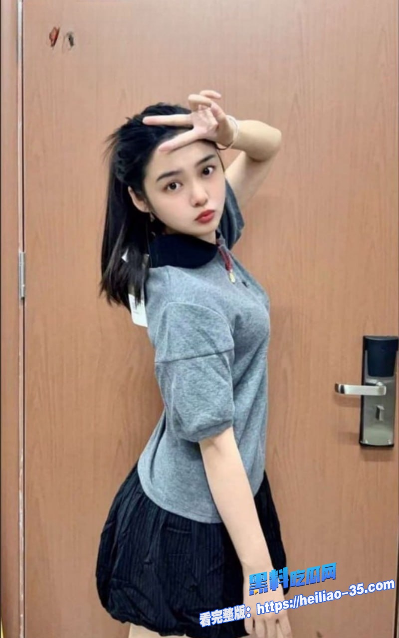 重庆人文科技学院学霸曹兴运酒店私密视频曝光白天知性眼镜学霸妹2 重庆人文科技学院学霸曹兴运酒店私密视频曝光白天知性眼镜学霸妹2