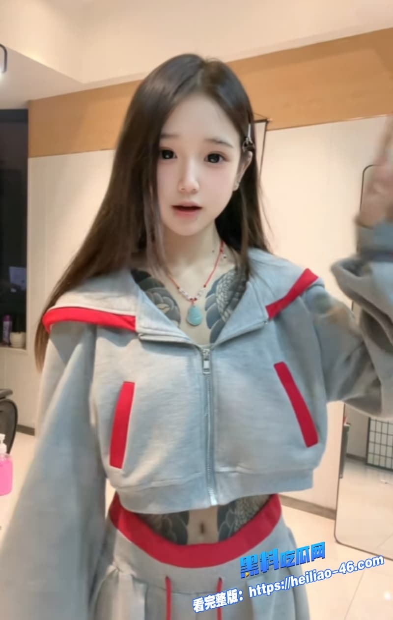 长沙淫乱实录高颜值精神小妹房间内开淫乱群P直播各种姿势暴力打桩玩的简直是太花了 13 长沙淫乱实录高颜值精神小妹房间内开淫乱群P直播各种姿势暴力打桩玩的简直是太花了 13