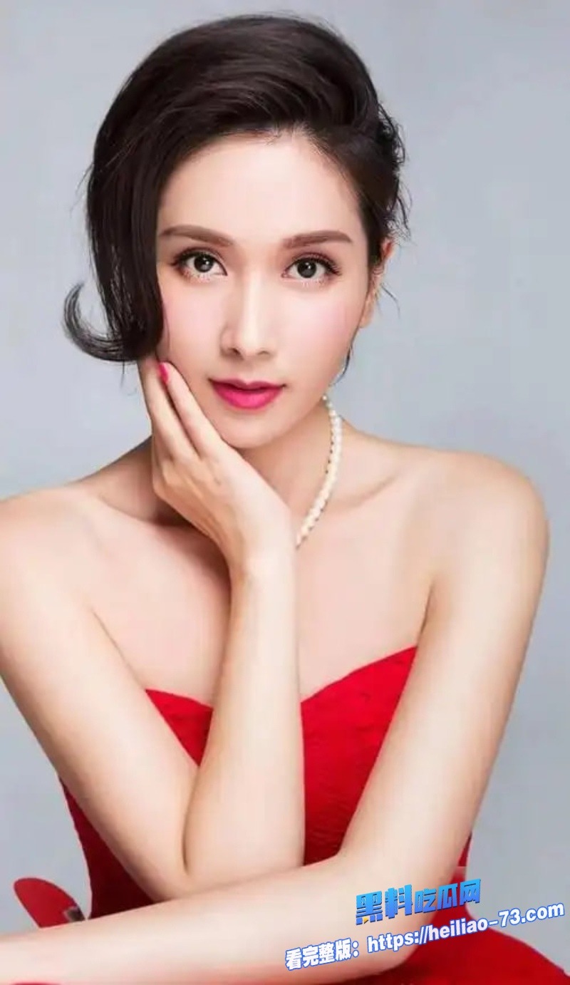 AI魔改古惑仔激情乱搞鸦脚踩陈浩南肚子猛干小结巴嘴巴超刺激1