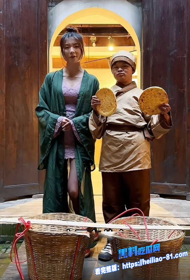 当年爆红的小马云范小勤彻底长歪成精了被曝光到处狂加小姐姐裸聊马云同款脸如今成了最大笑柄5