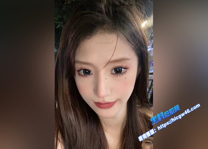 推特极品美女福利姬 戴着项圈被金主调教 化身母狗狂舔主人大肉棒4 推特极品美女福利姬 戴着项圈被金主调教 化身母狗狂舔主人大肉棒4