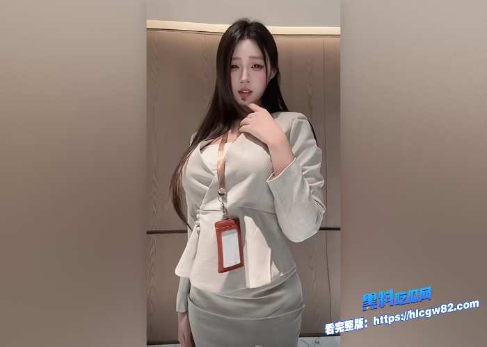 抖音230万粉巨乳擦边女网红 不吃洋葱 金主重金定制调教母狗抖臀揉奶自慰视频曝光女神的背后实际上已经标好了价格有钱人的玩物12