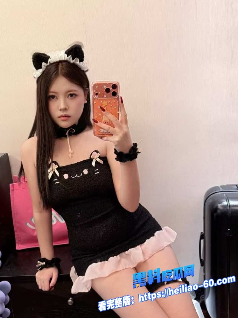 海角乱伦表妹穿JK黑丝美腿疯狂勾引哥哥 口交吞精被调教到彻底服从 8 海角乱伦表妹穿JK黑丝美腿疯狂勾引哥哥 口交吞精被调教到彻底服从 8