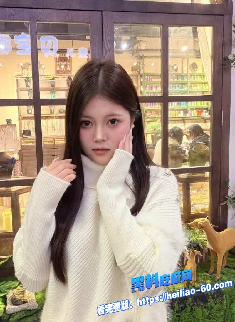 海角乱伦表妹穿JK黑丝美腿疯狂勾引哥哥 口交吞精被调教到彻底服从 11 海角乱伦表妹穿JK黑丝美腿疯狂勾引哥哥 口交吞精被调教到彻底服从 11