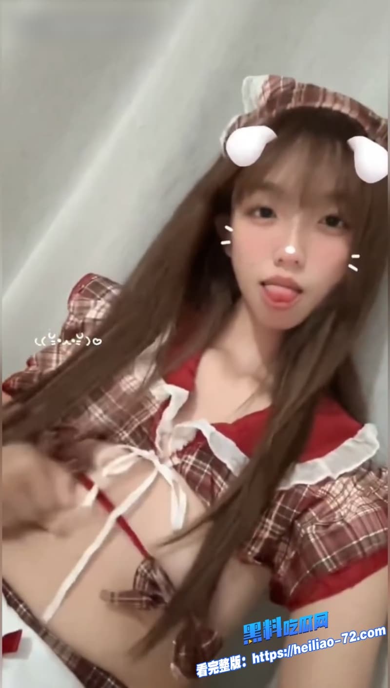 极品反差女大学生私下变母狗日常跪舔大鸡巴自慰抠逼狂喷高潮淫乱合集8