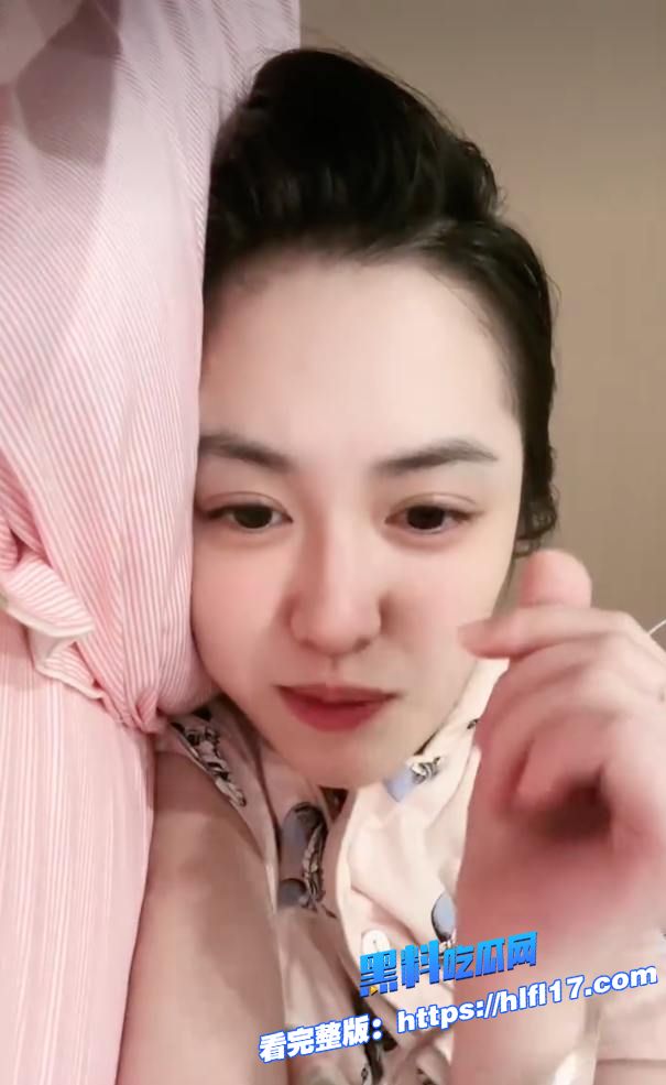 最美通缉犯 卿晨璟靓 出狱当起反诈大使网红！却靠着反诈的流量 卖起了福利视频被封杀！ 图11