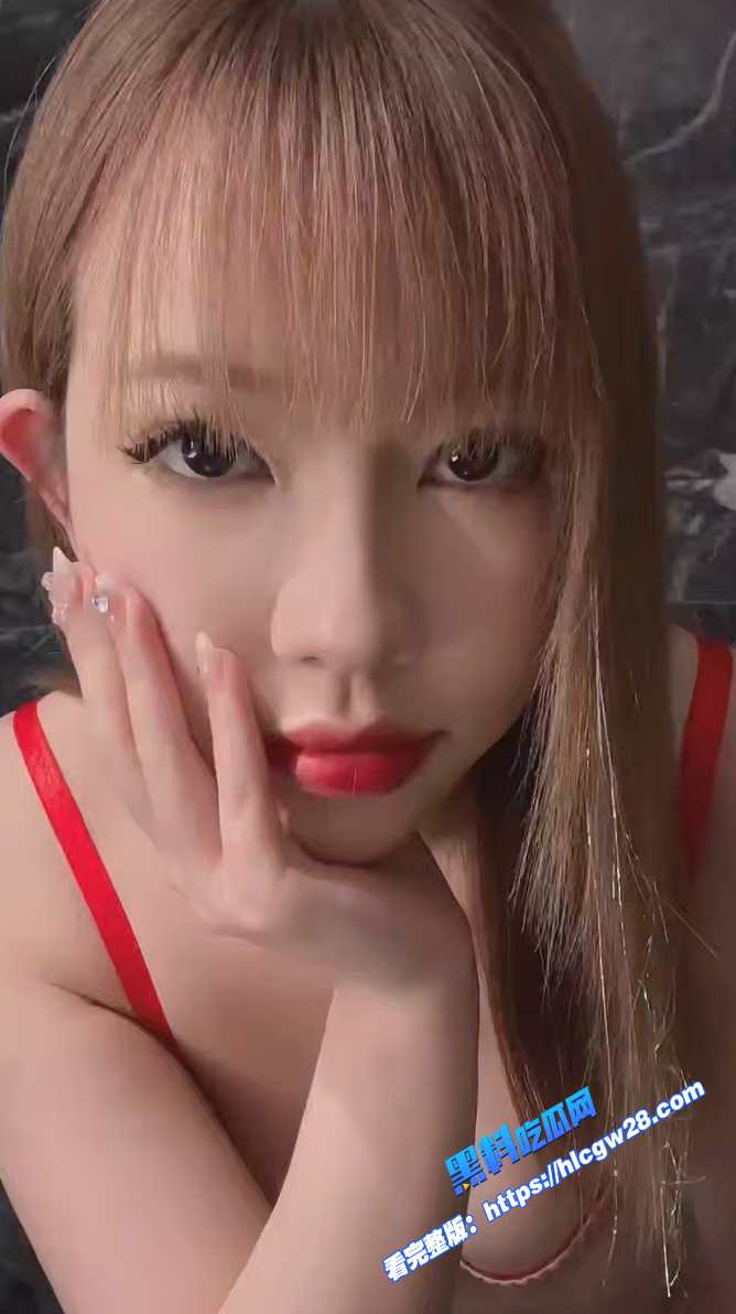 OnlyFans网红童颜巨乳萝莉嫩妹 aoibunny 38D大奶超迷人 自慰疯狂扣穴！ 图4