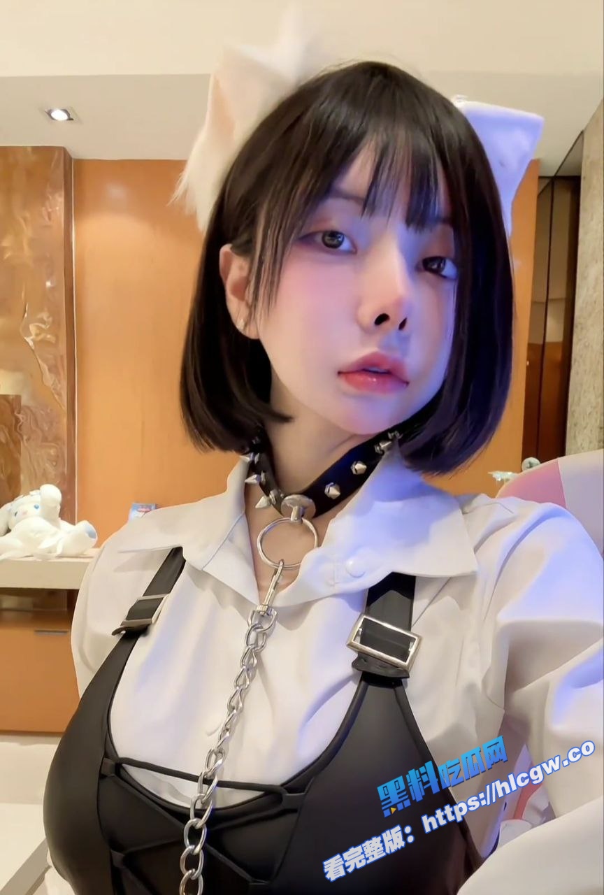 抖音巨乳反差萝莉 金钱钱 性感尤物卖弄肉体 童颜巨乳肥美肉穴淫骚诱人！3