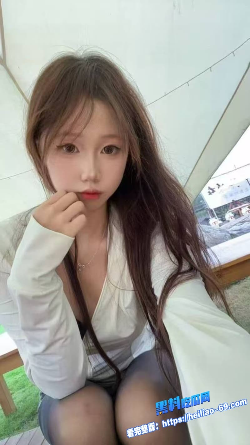 母子乱伦干妈排卵期刷牙弯腰太诱人了儿子直接后入猛操还内射满穴这对母子也太敢玩了3 母子乱伦干妈排卵期刷牙弯腰太诱人了儿子直接后入猛操还内射满穴这对母子也太敢玩了3