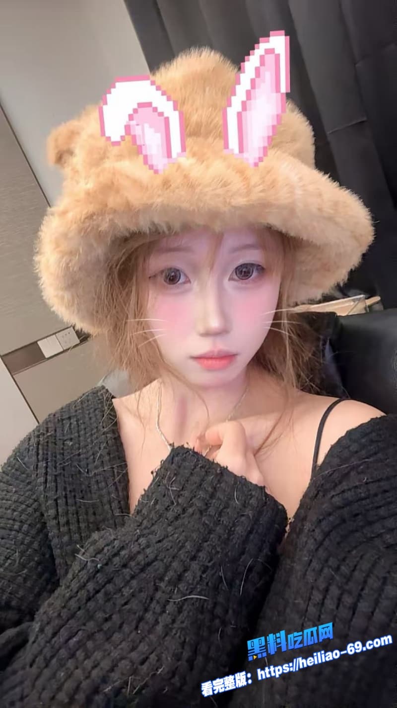 母子乱伦干妈排卵期刷牙弯腰太诱人了儿子直接后入猛操还内射满穴这对母子也太敢玩了5 母子乱伦干妈排卵期刷牙弯腰太诱人了儿子直接后入猛操还内射满穴这对母子也太敢玩了5