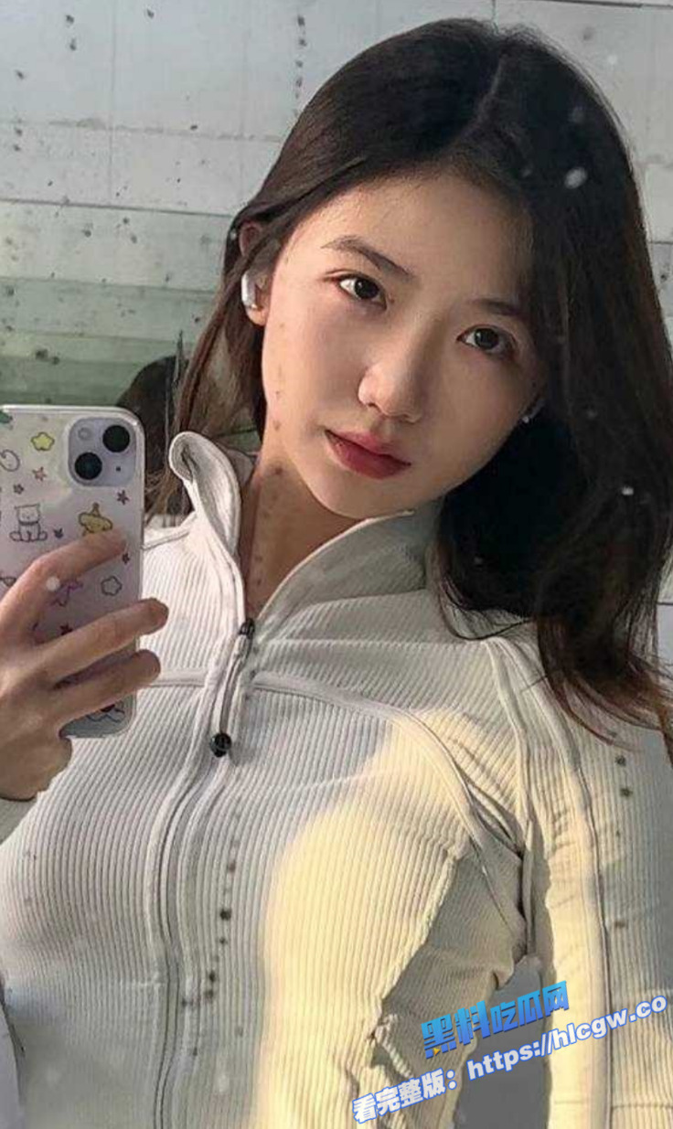 浙江财经大学清纯校花级女神 李书妍 不雅视频 据说与前任分手后被渣男流出！图4