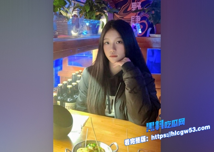 某大学极品校花在家自拍不雅视频发给男友分手后被渣男曝光清纯可爱面容加粉嫩诱人酮体简直无敌了 图2WH700x500px