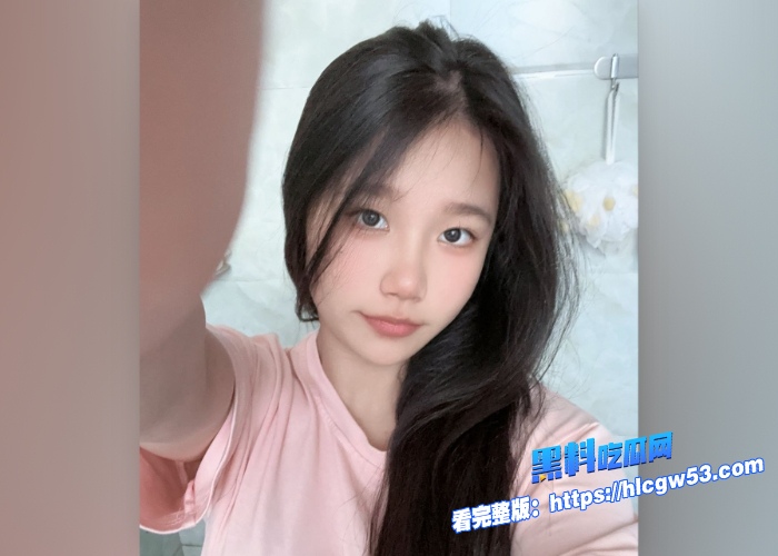 某大学极品校花在家自拍不雅视频发给男友分手后被渣男曝光清纯可爱面容加粉嫩诱人酮体简直无敌了 图6WH700x500px