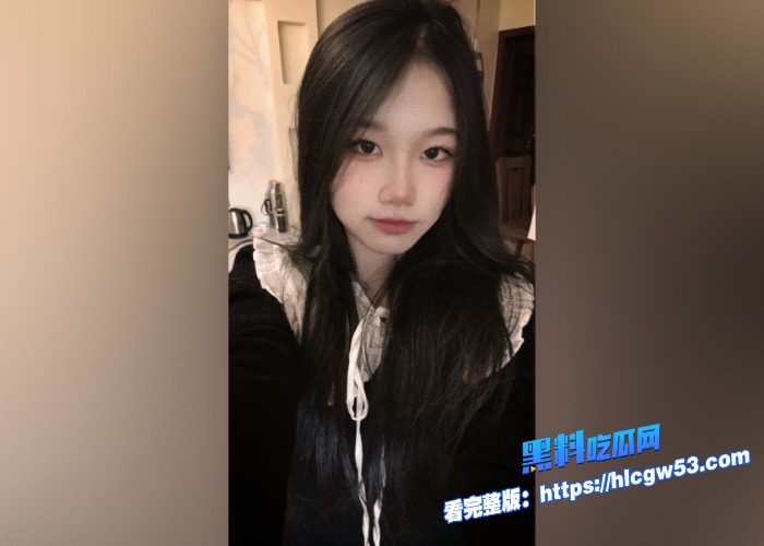 某大学极品校花在家自拍不雅视频发给男友分手后被渣男曝光清纯可爱面容加粉嫩诱人酮体简直无敌了 图19WH700x500px