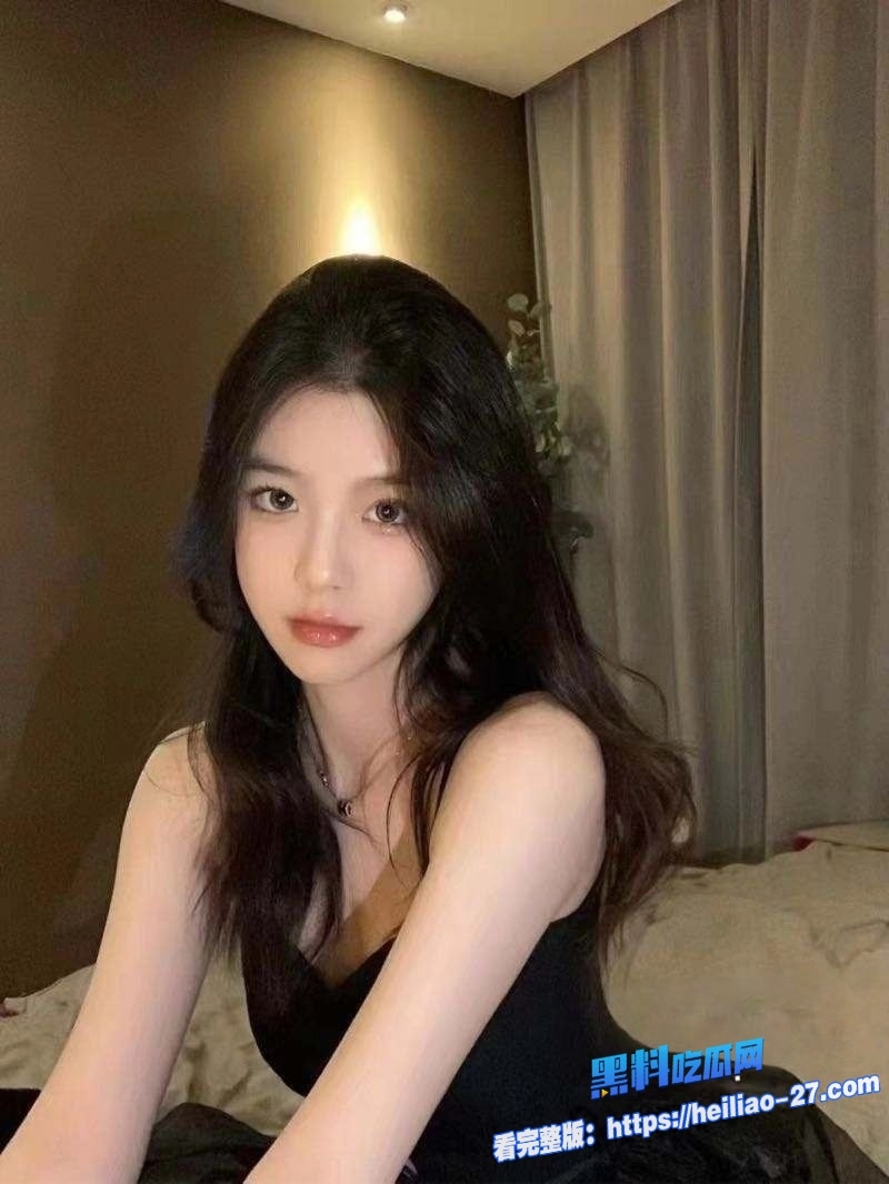 海南神秘白富美吴双青探探约炮视频曝光懒得上班天天卖逼捞金小浪货被猛男压床狂操 2 海南神秘白富美吴双青探探约炮视频曝光懒得上班天天卖逼捞金小浪货被猛男压床狂操 2