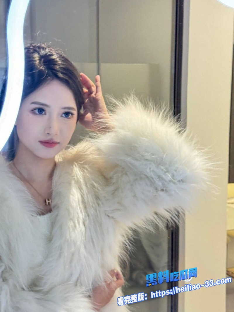 瓜友投稿甜美网红脸酷炫纹身少女嘴上喊不要好大求求你好深3