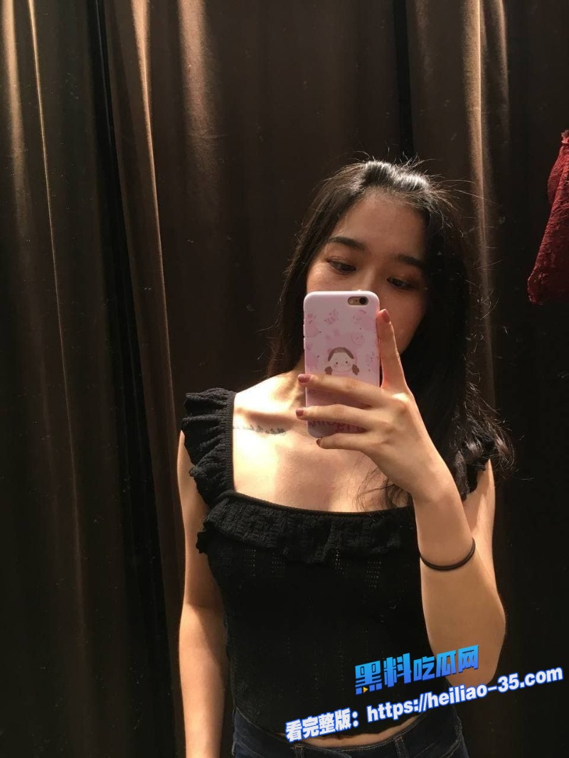 瓜友投稿00后露脸反差母狗孙烁主动求操求舔鸡巴捆绑SM调教视频流出4 瓜友投稿00后露脸反差母狗孙烁主动求操求舔鸡巴捆绑SM调教视频流出4
