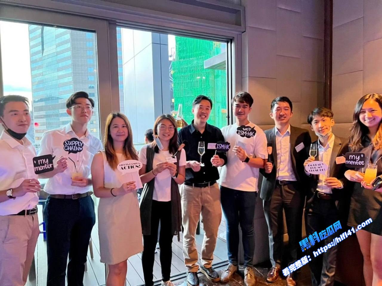 香港金融公司的白领林美玲为了完成业绩主动勾引客户换取利益给客户口交无套中出结果视频被曝光 图1